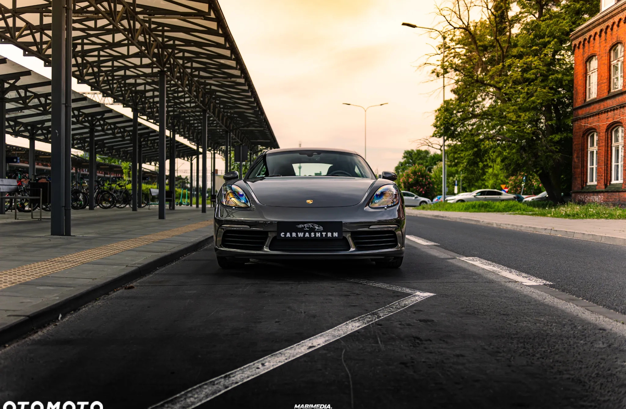 Porsche 718 Cayman cena 250000 przebieg: 34000, rok produkcji 2018 z Lipno małe 529